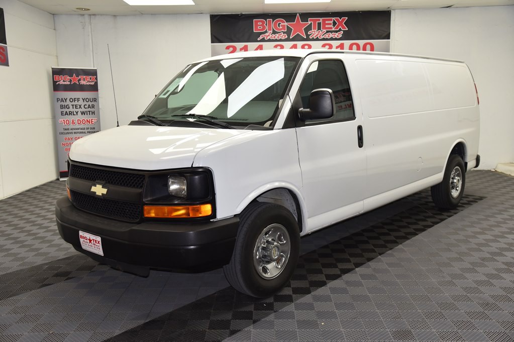 2014 Chevrolet Express Image 1