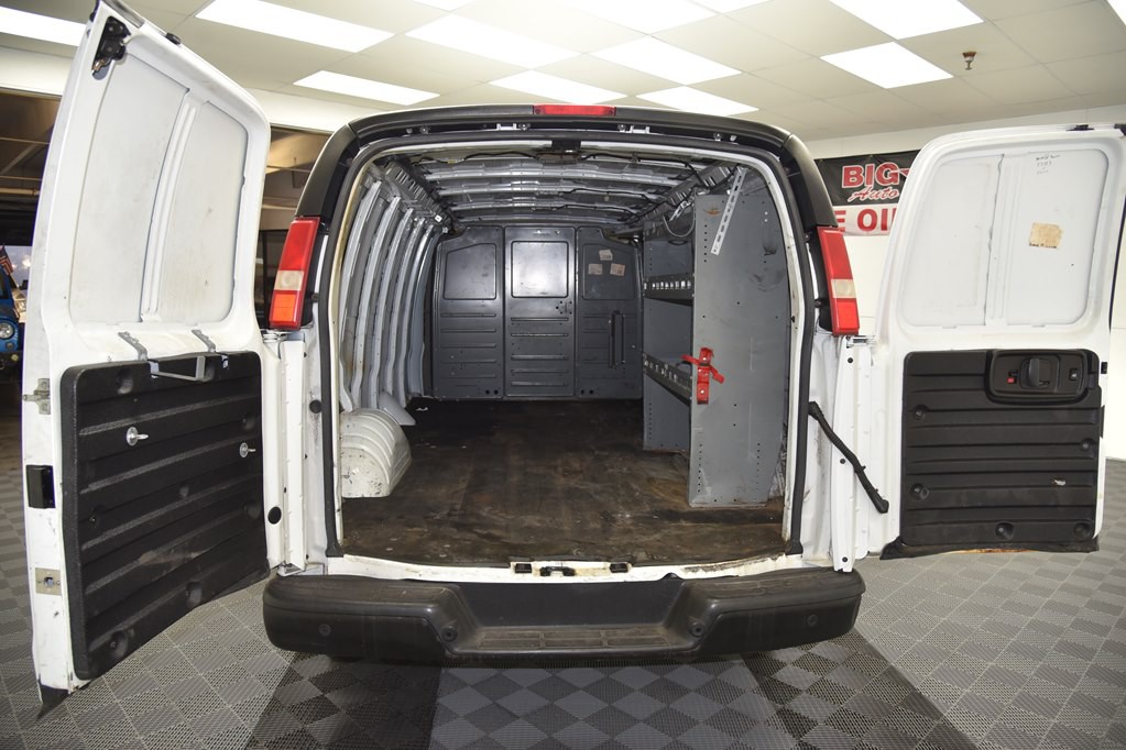 2014 Chevrolet Express Image 6