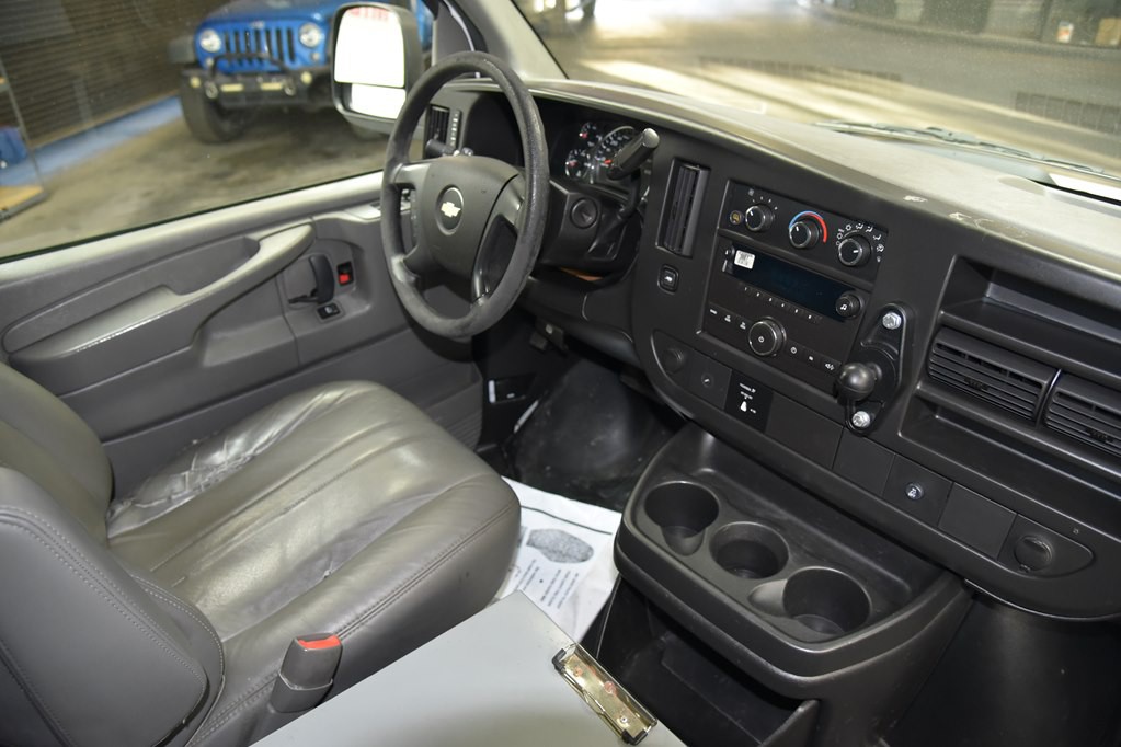 2014 Chevrolet Express Image 11