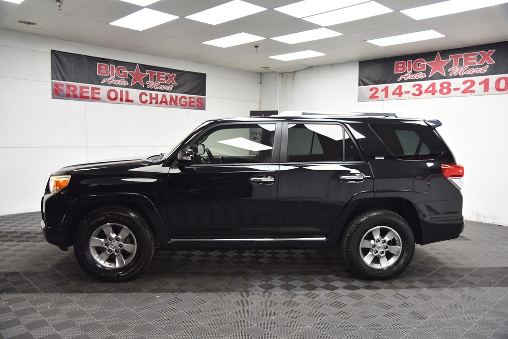 2013 Toyota 4Runner Image 2