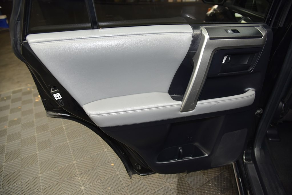 2013 Toyota 4Runner Image 19