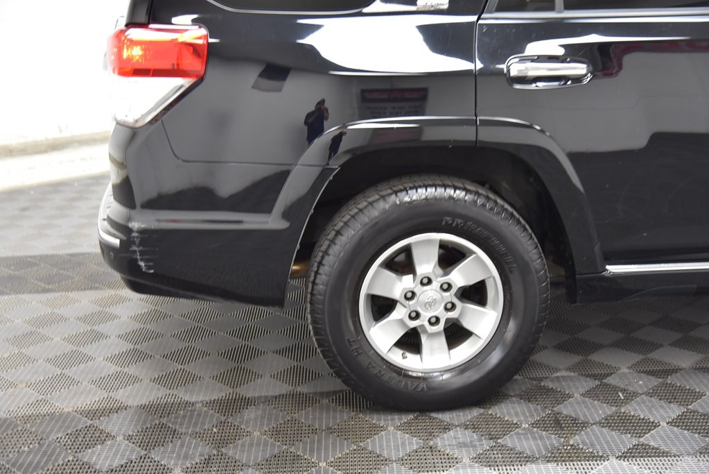 2013 Toyota 4Runner Image 28