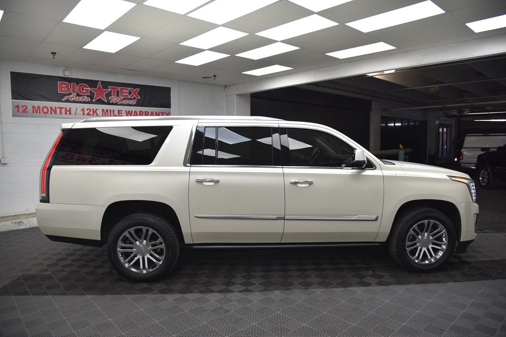 2015 Cadillac Escalade Image 6
