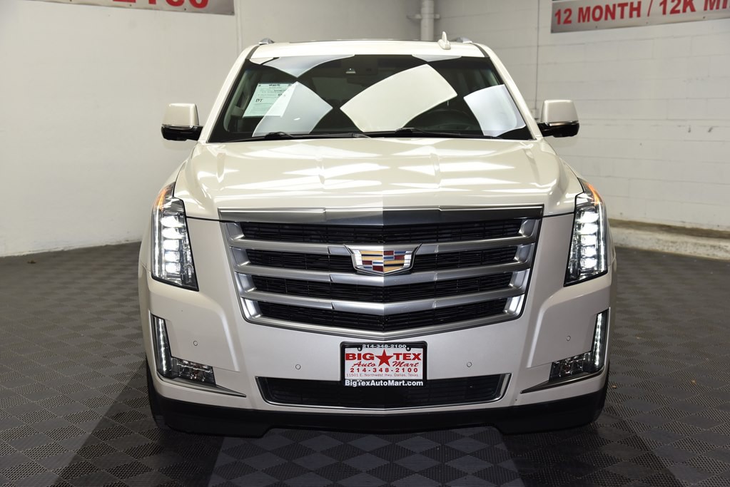 2015 Cadillac Escalade Image 8