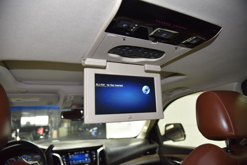 2015 Cadillac Escalade Image 21