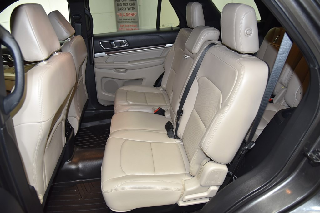 2018 Ford Explorer Image 17
