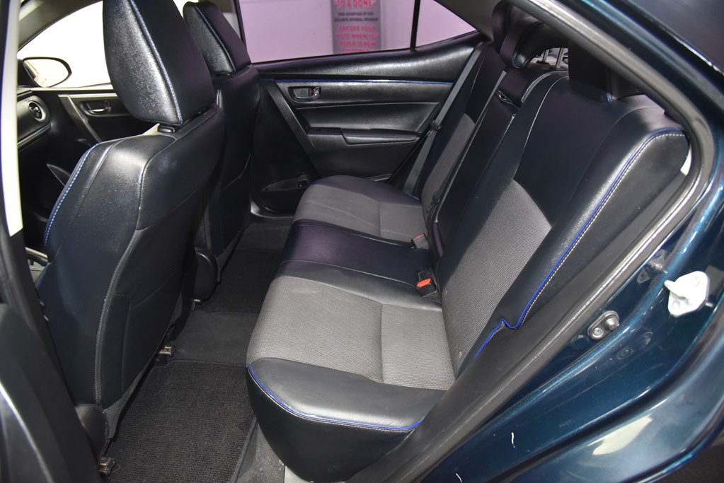 2017 Toyota Corolla Image 9