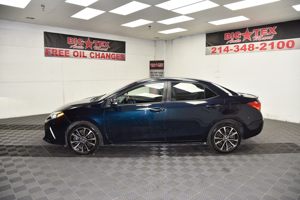 2017 Toyota Corolla Image 2