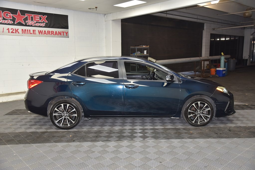2017 Toyota Corolla Image 21