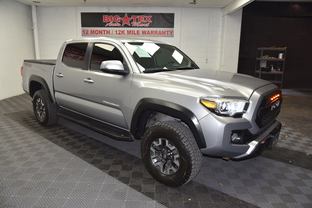 2017 Toyota Tacoma Image 7