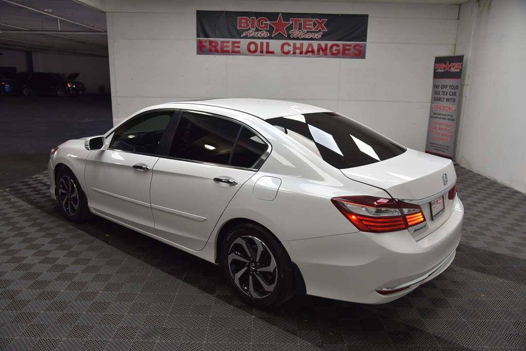 2016 Honda Accord Image 3