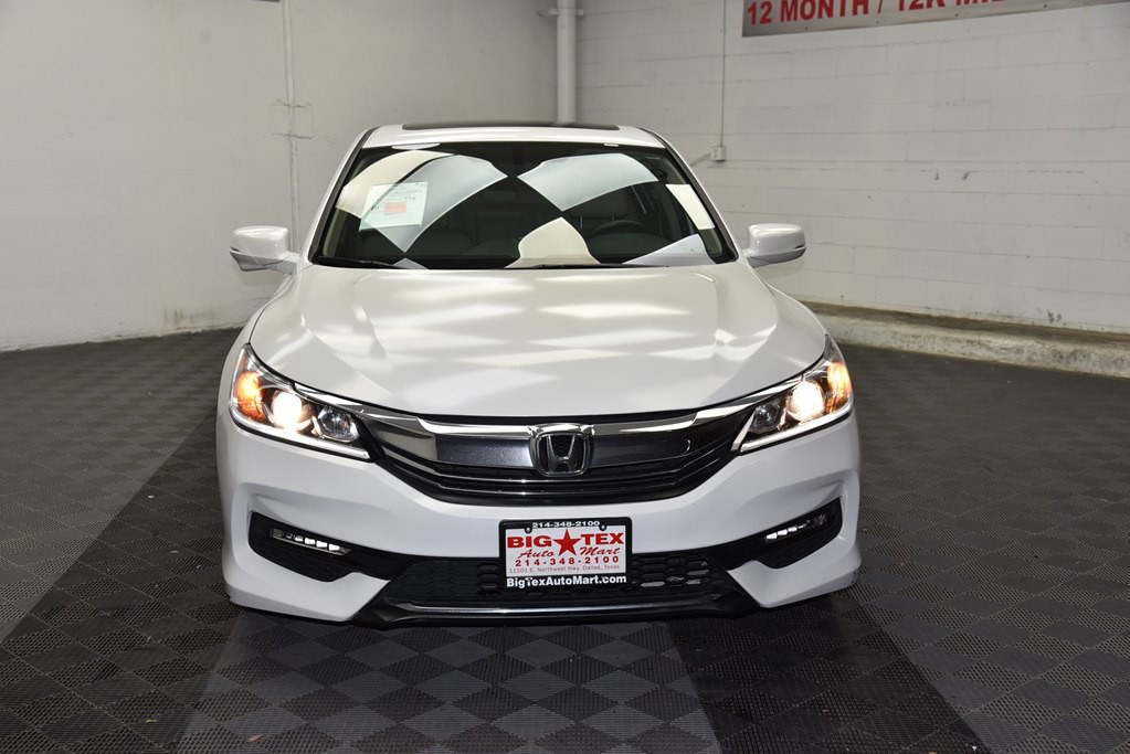 2016 Honda Accord Image 8