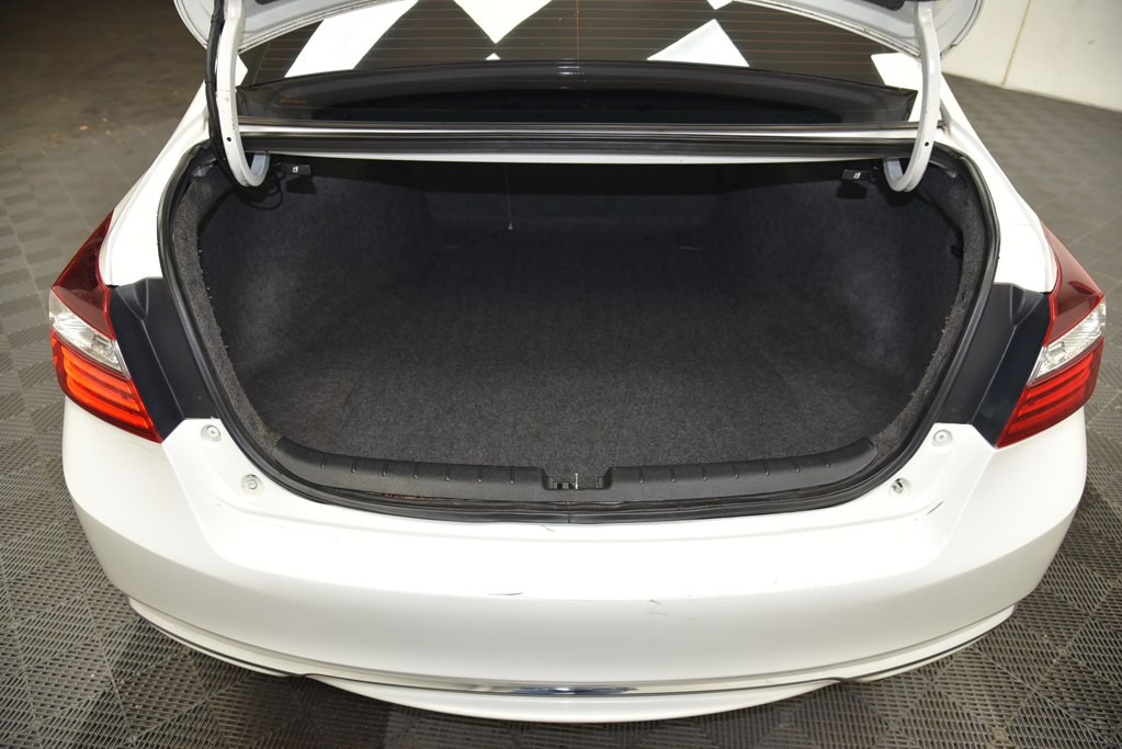 2016 Honda Accord Image 16