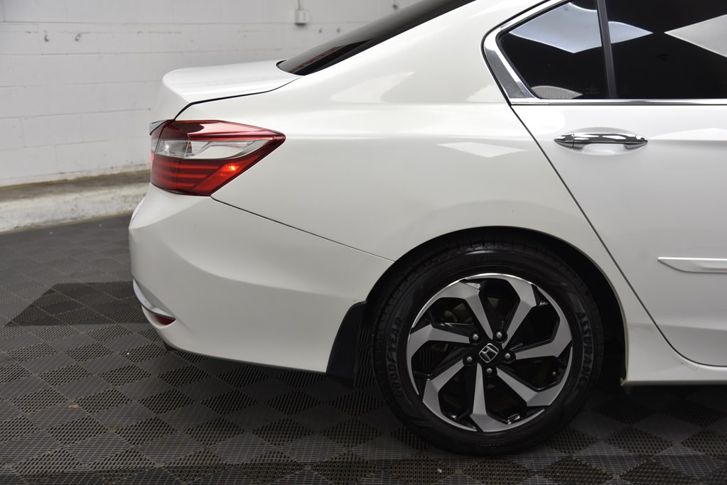 2016 Honda Accord Image 34