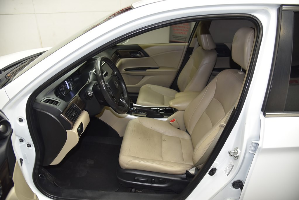 2016 Honda Accord Image 20