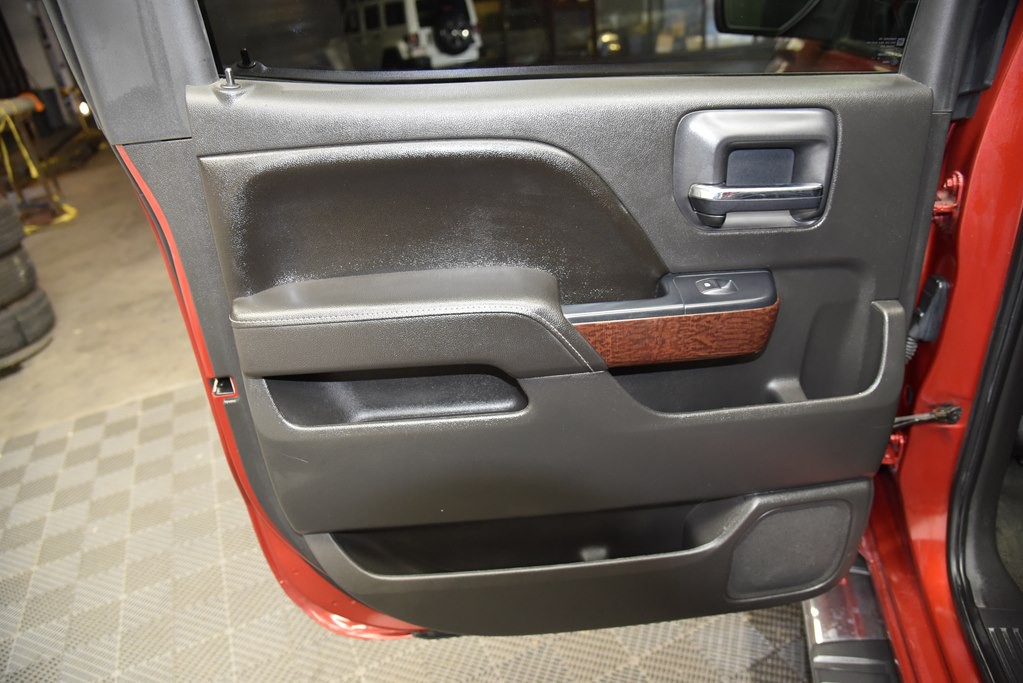 2017 GMC Sierra Image 24