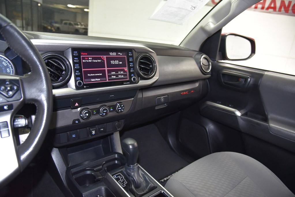 2020 Toyota Tacoma Image 24