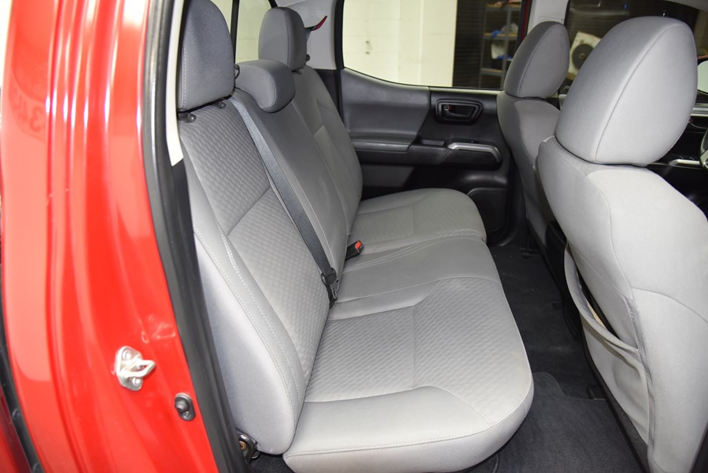 2020 Toyota Tacoma Image 26