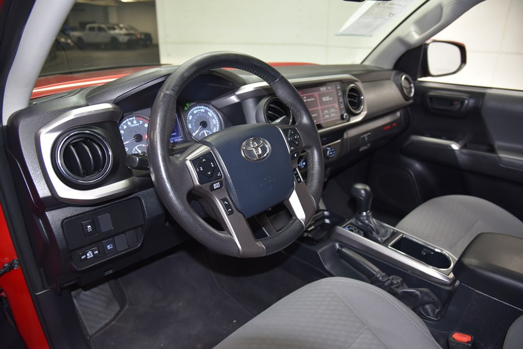 2020 Toyota Tacoma Image 33