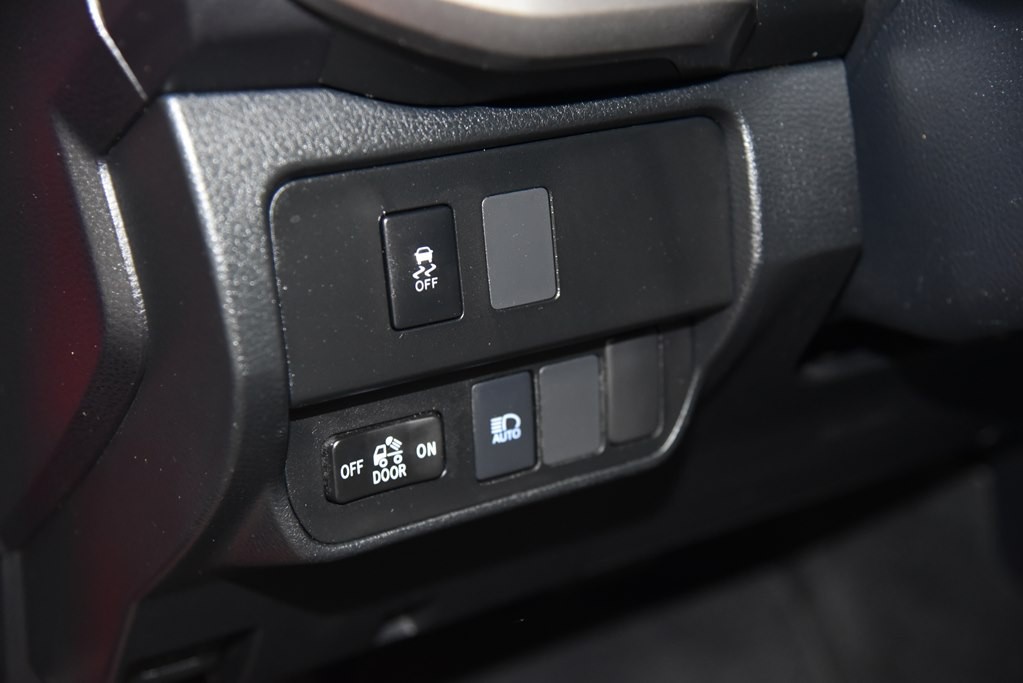 2020 Toyota Tacoma Image 35