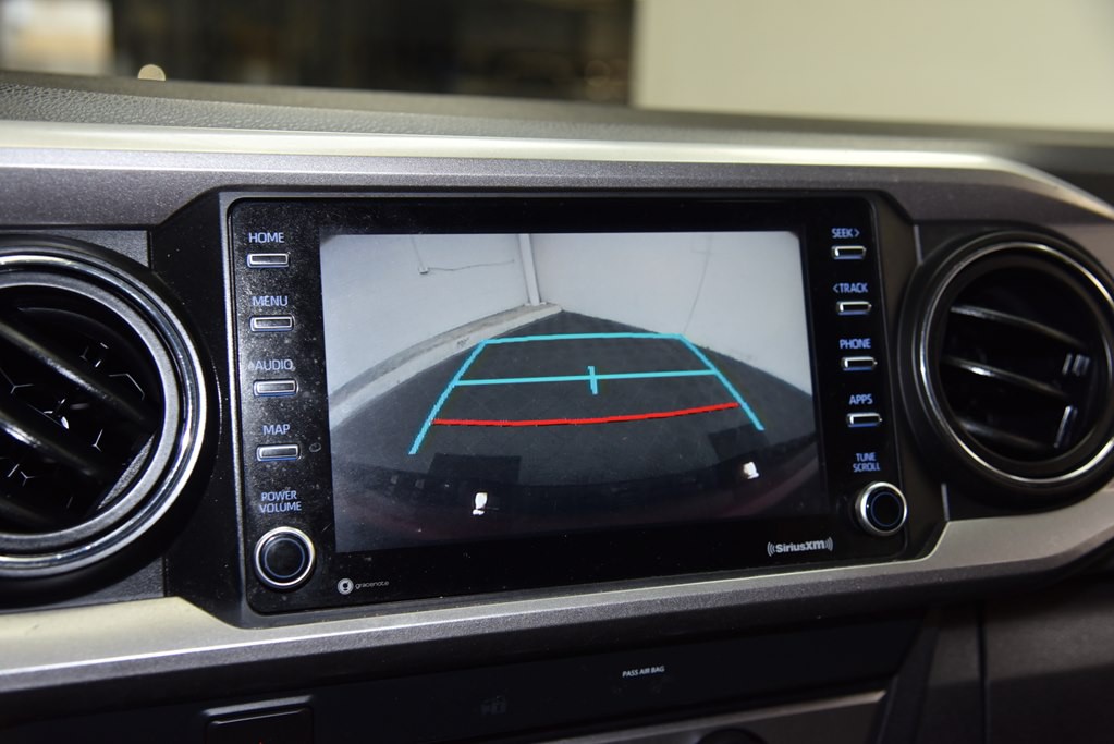 2020 Toyota Tacoma Image 38