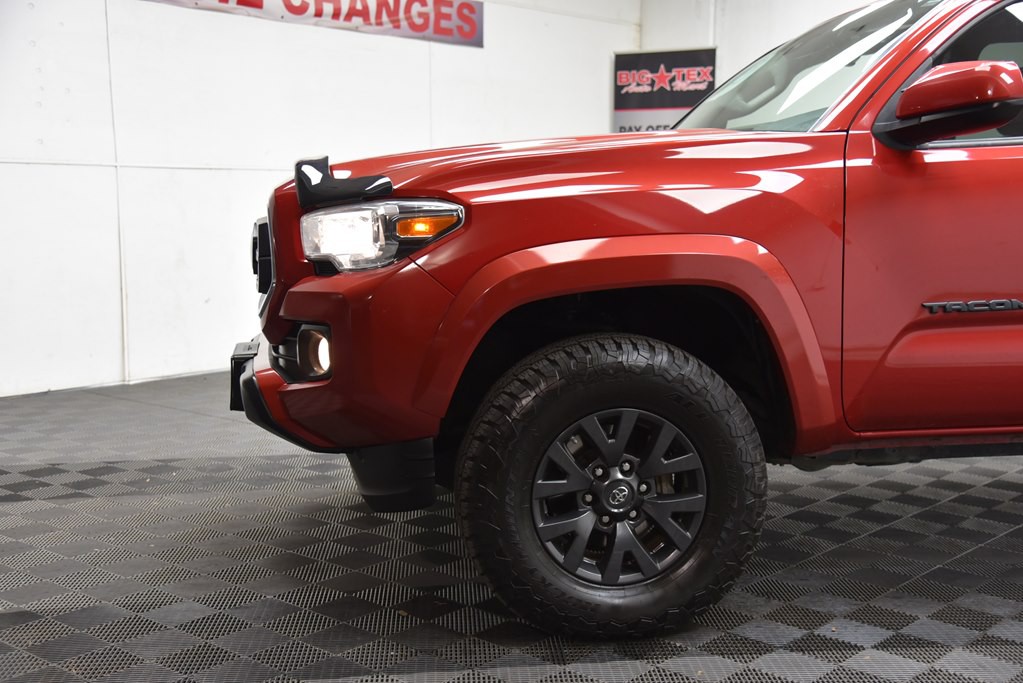 2020 Toyota Tacoma Image 40