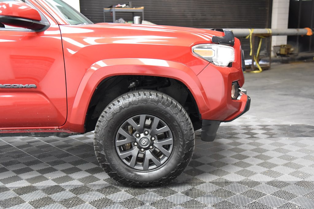 2020 Toyota Tacoma Image 43