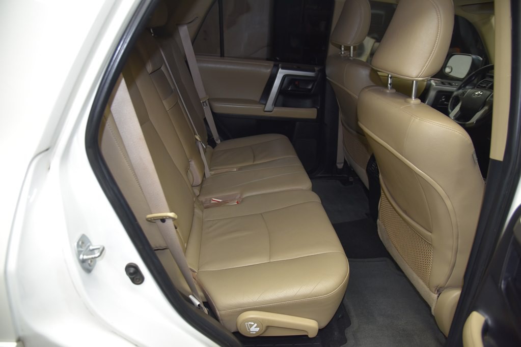 2012 Toyota 4Runner Image 19