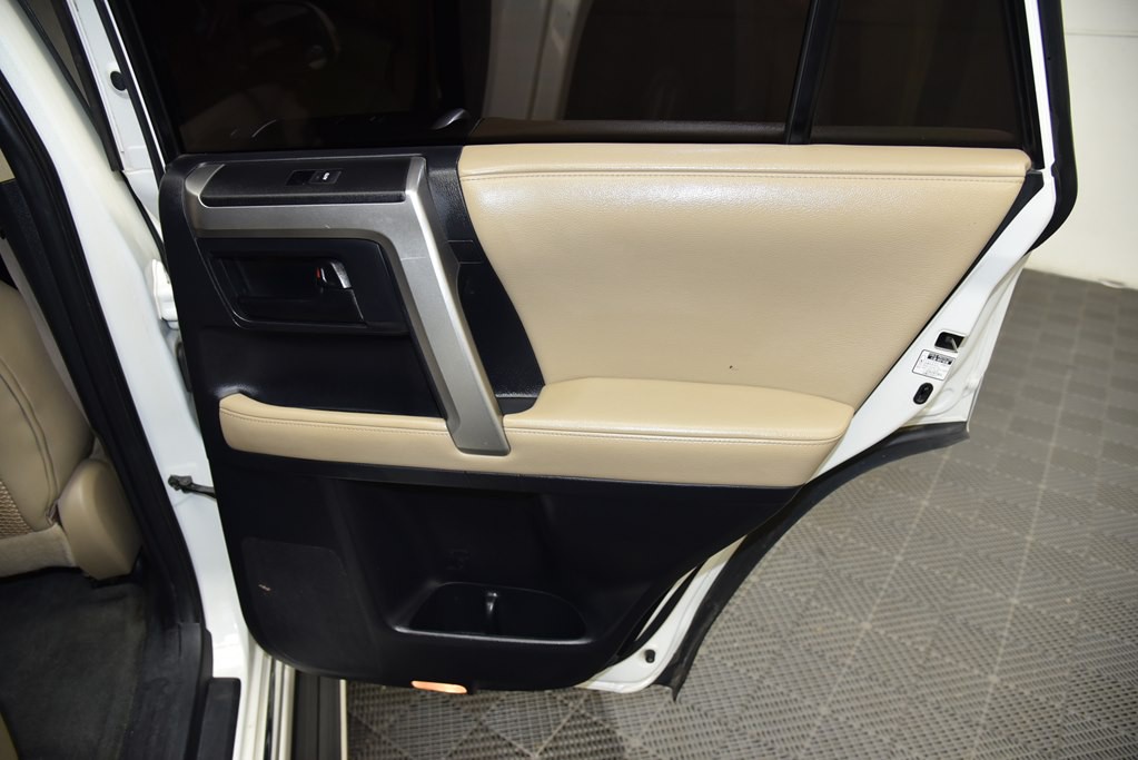 2012 Toyota 4Runner Image 20