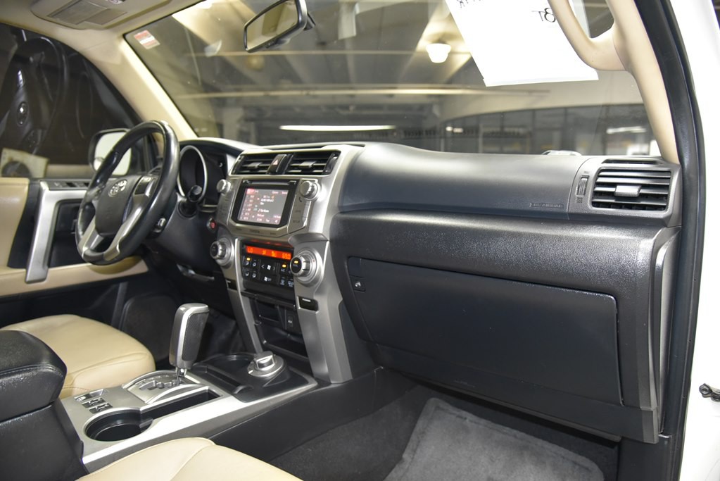 2012 Toyota 4Runner Image 22
