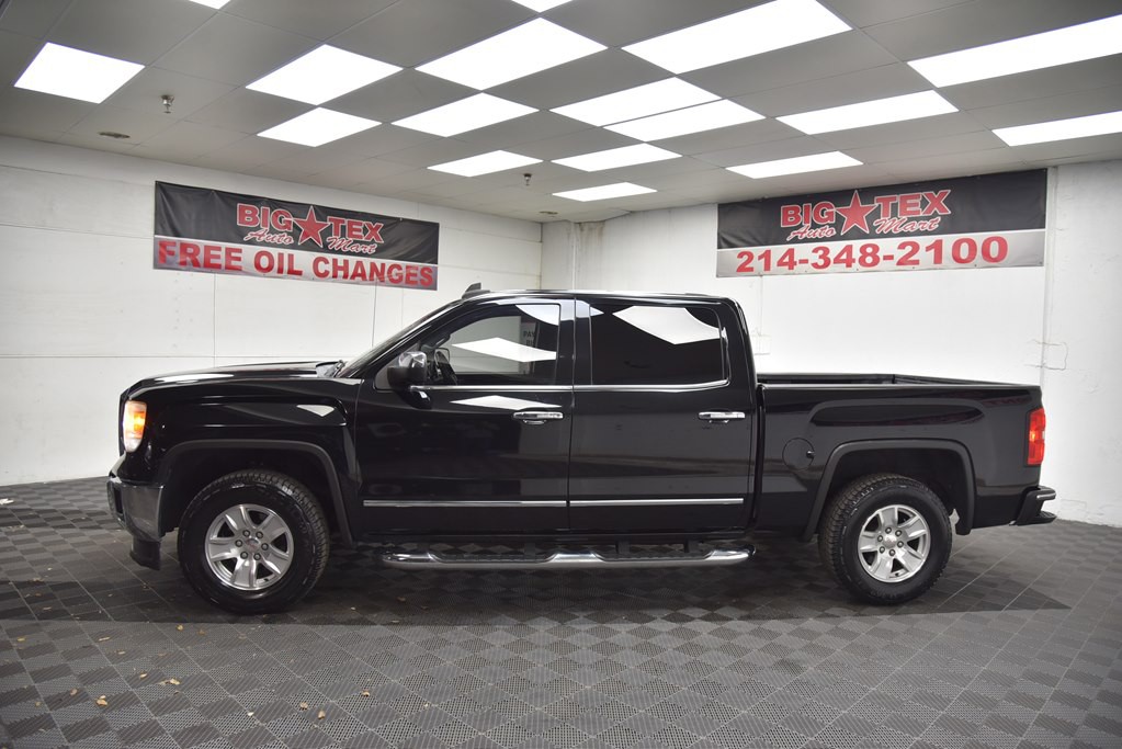 2015 GMC Sierra Image 2