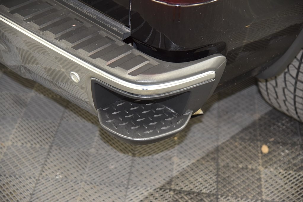 2015 GMC Sierra Image 16