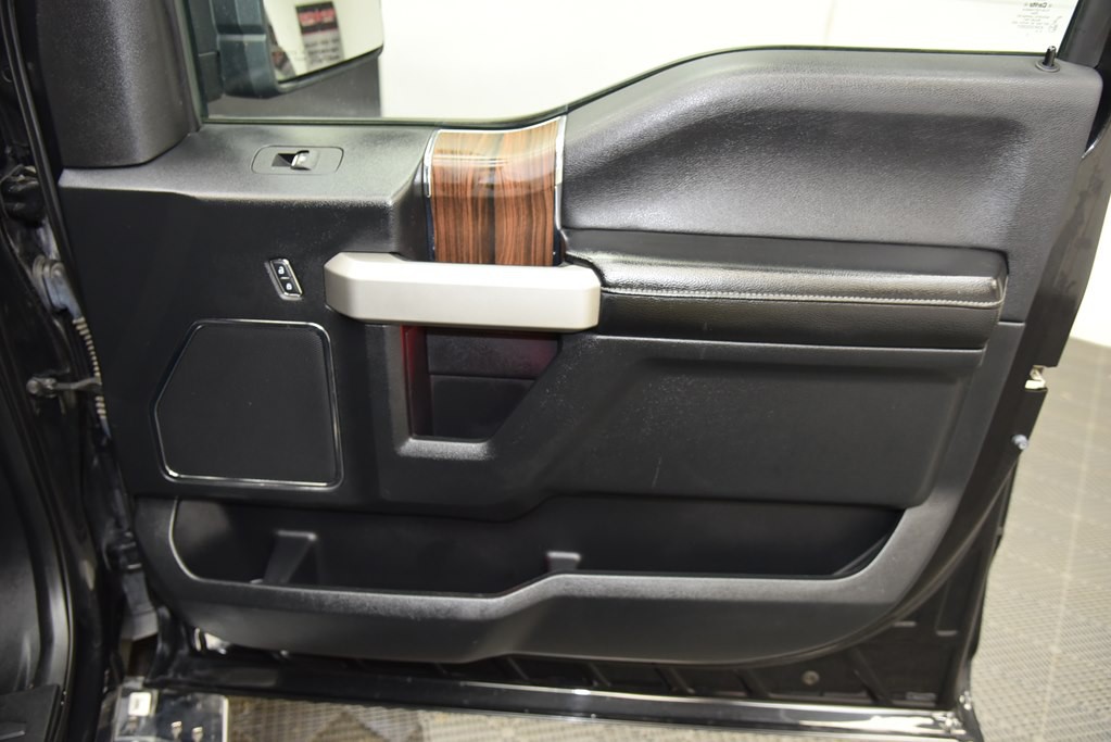 2015 Ford F-150 Image 32