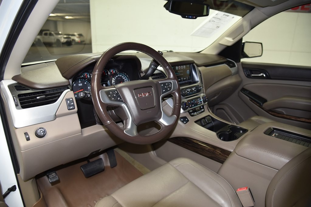 2017 GMC Yukon Image 32