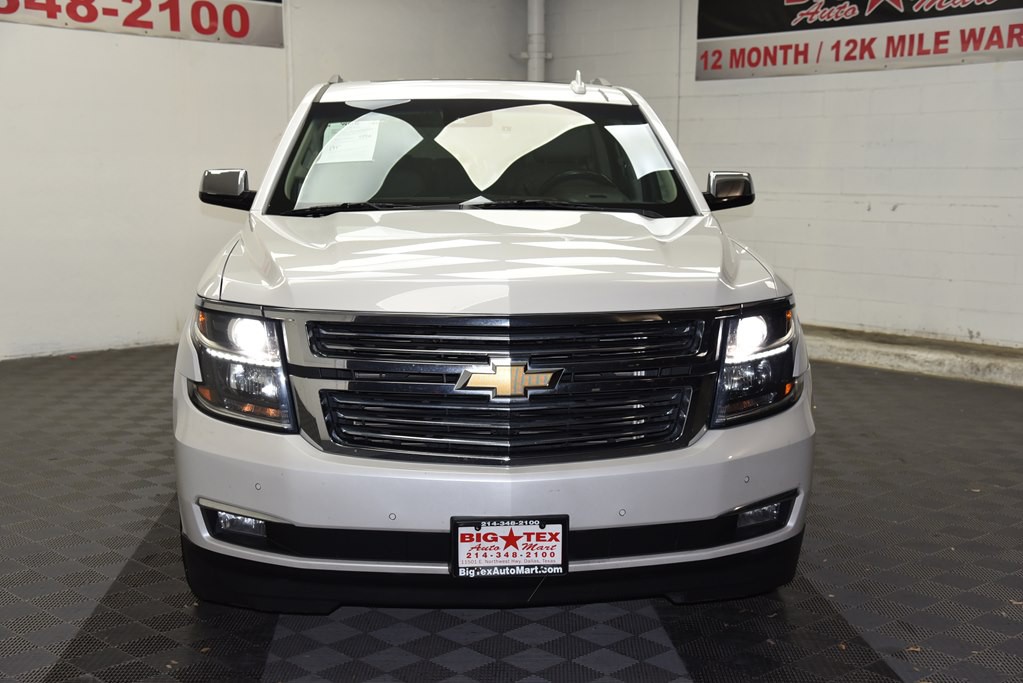 2017 Chevrolet Suburban Image 12