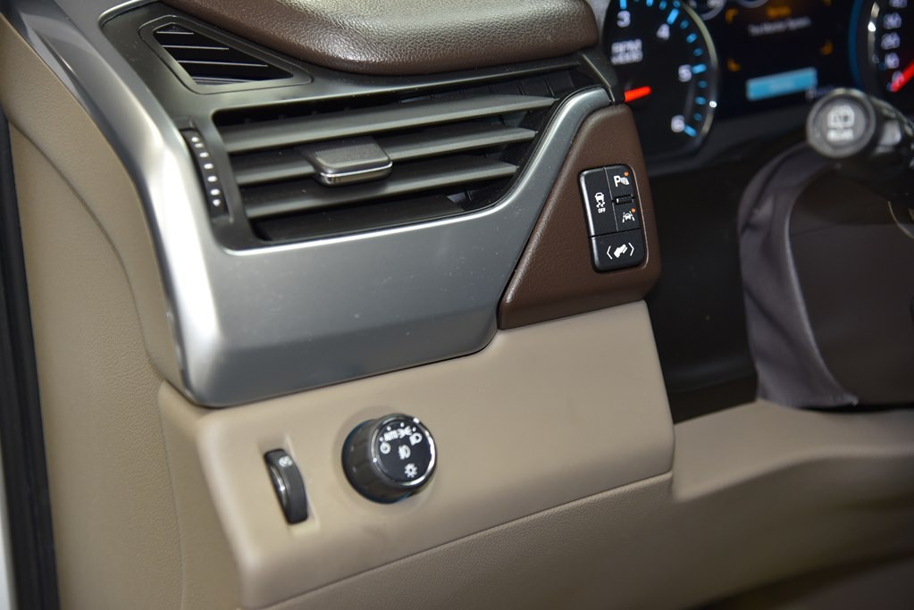 2017 Chevrolet Suburban Image 45