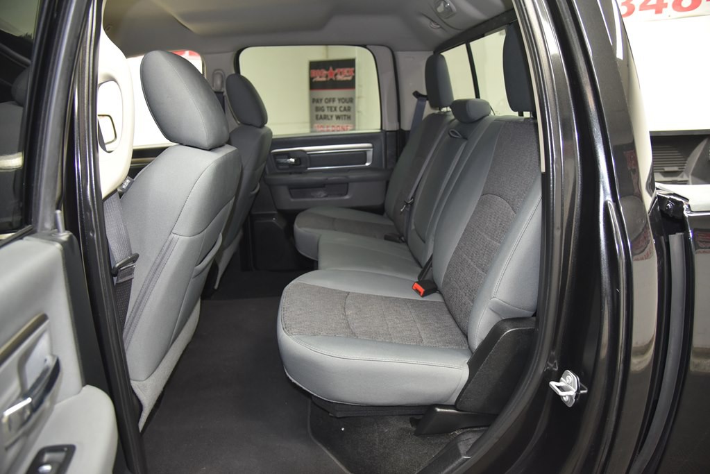 2017 RAM 1500 Image 19