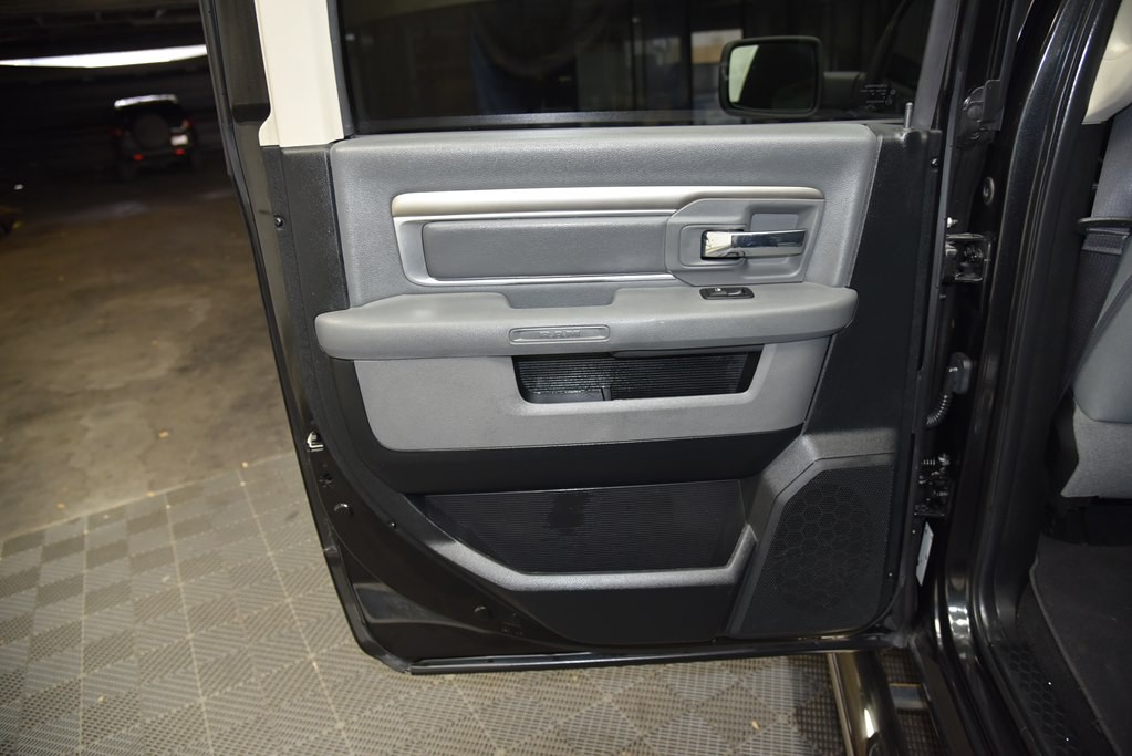 2017 RAM 1500 Image 21