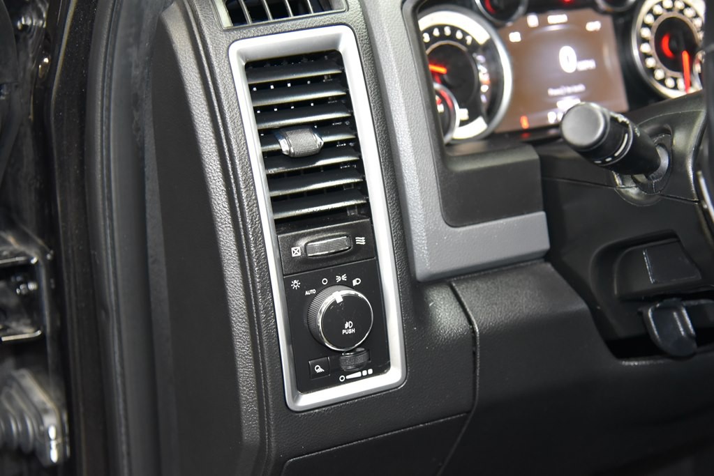 2017 RAM 1500 Image 35