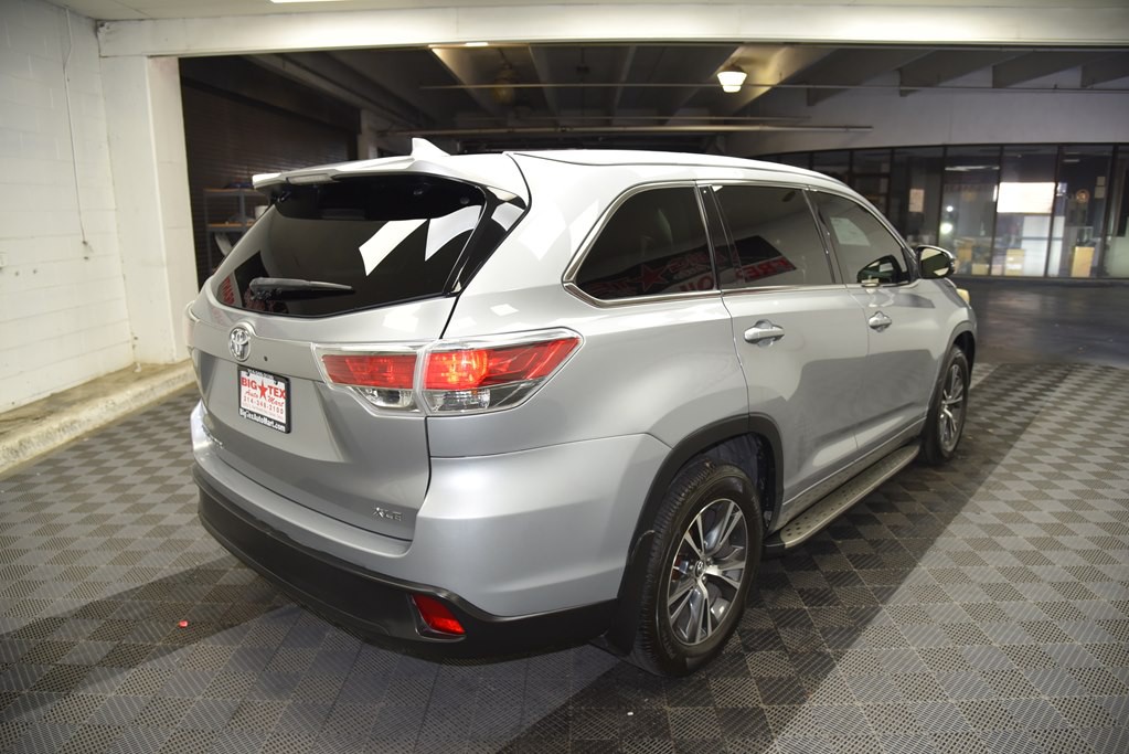 2016 Toyota Highlander Image 5