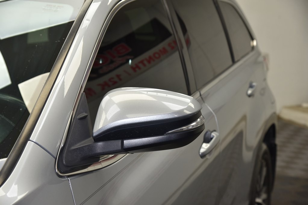 2016 Toyota Highlander Image 10