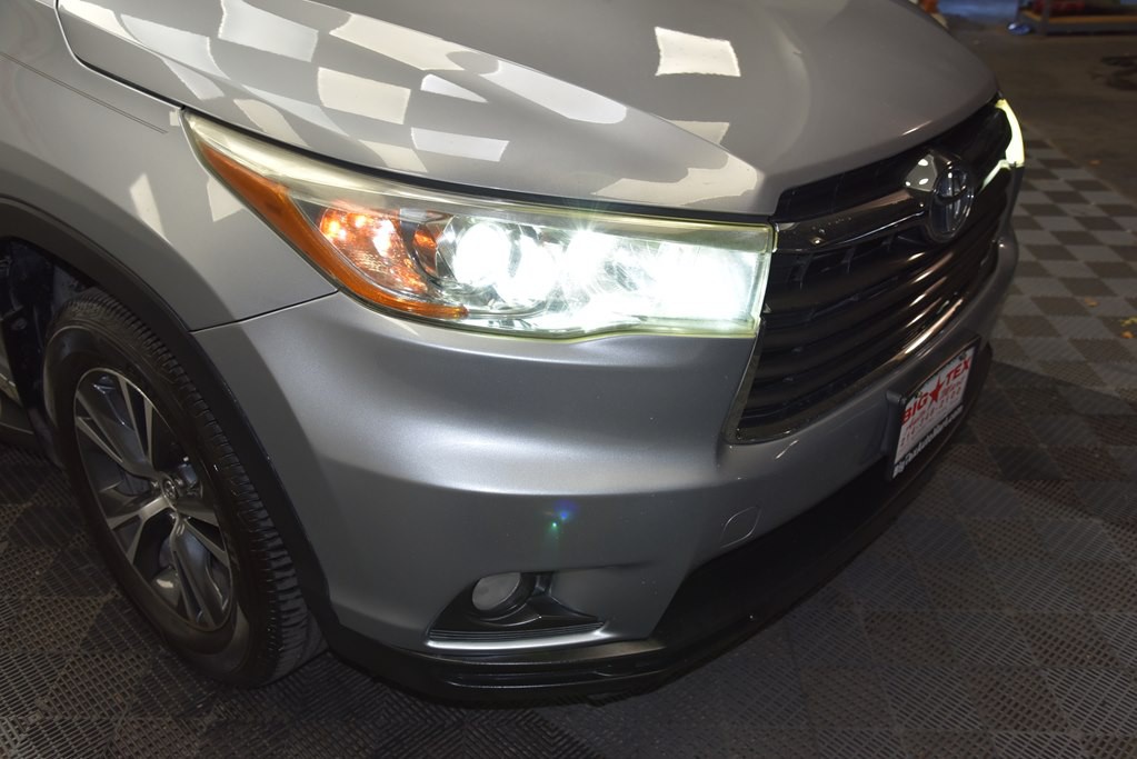 2016 Toyota Highlander Image 13