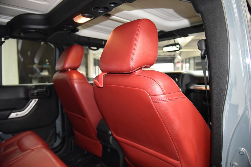 2013 Jeep Wrangler Unlimited Image 24