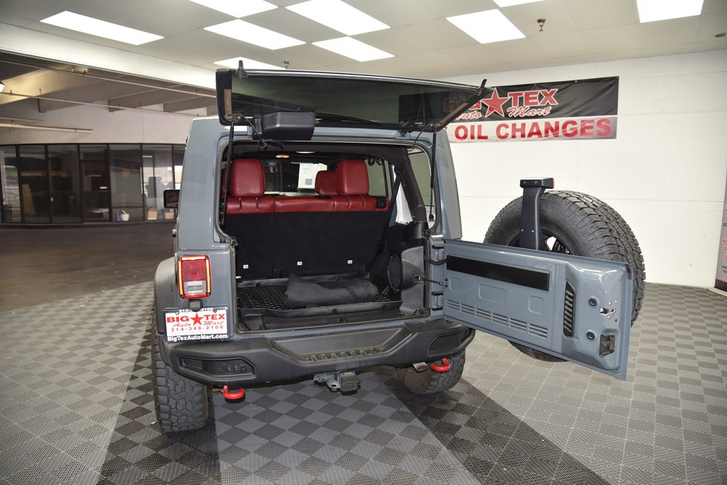 2013 Jeep Wrangler Unlimited Image 25