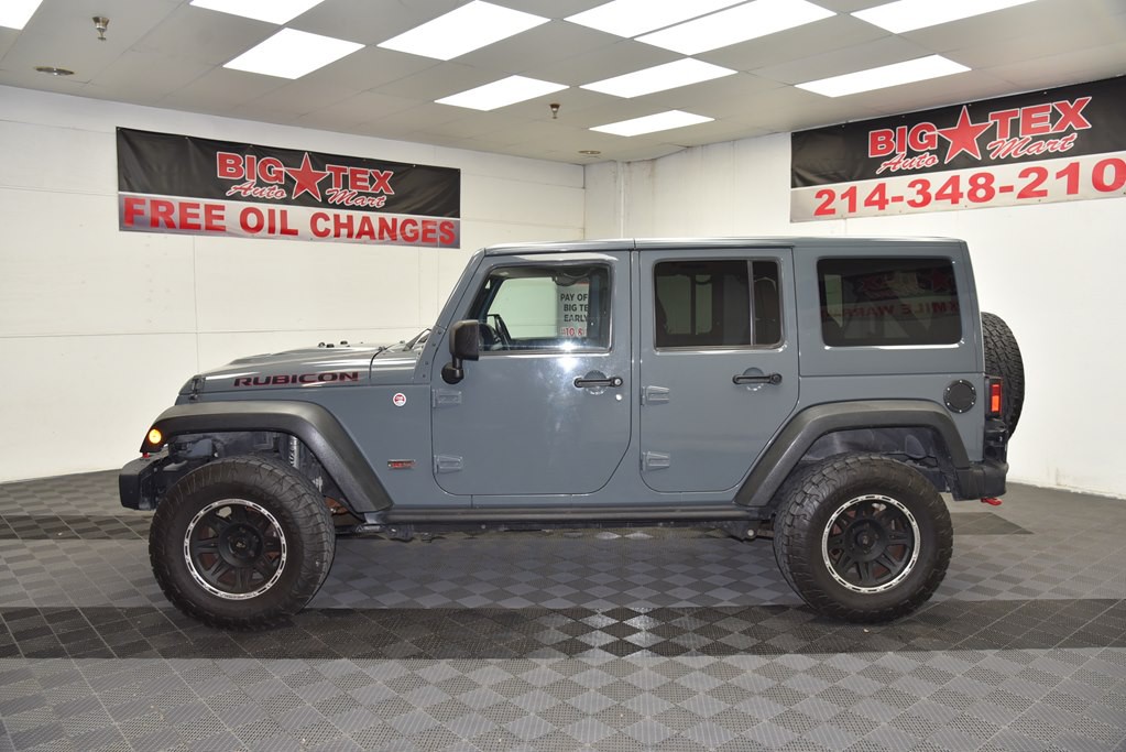 2013 Jeep Wrangler Unlimited Image 2