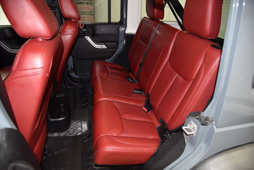 2013 Jeep Wrangler Unlimited Image 19