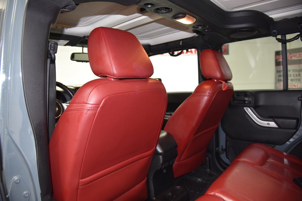 2013 Jeep Wrangler Unlimited Image 21