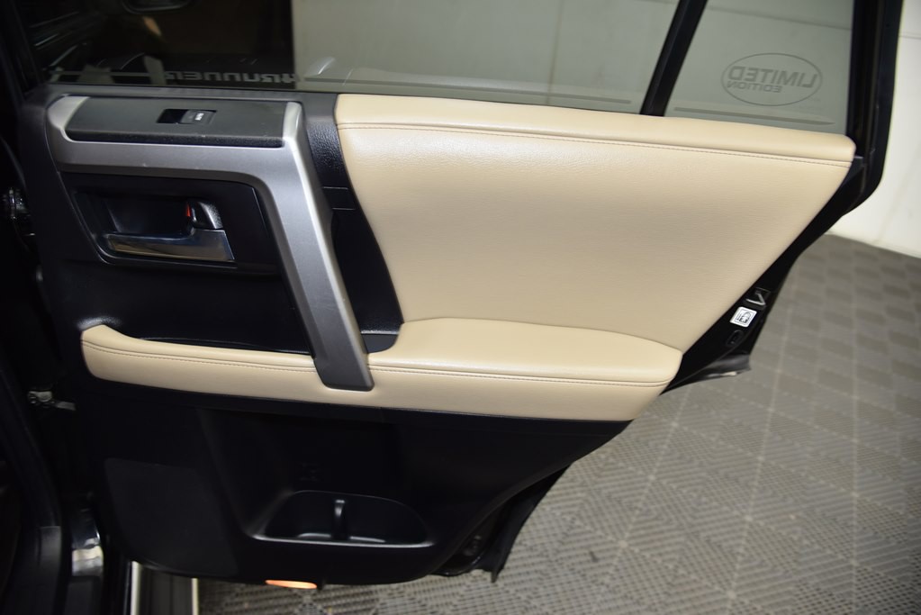 2014 Toyota 4Runner Image 27