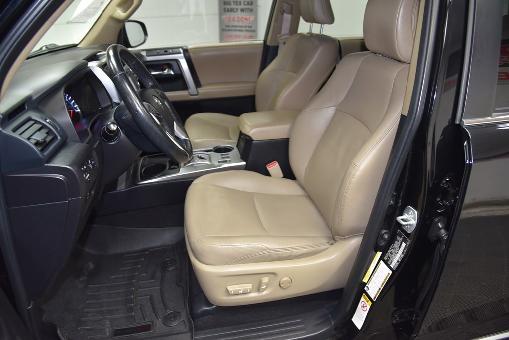 2014 Toyota 4Runner Image 34