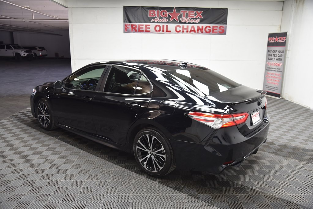 2020 Toyota Camry Image 3